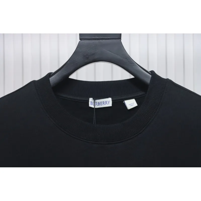 Burberry BBR 24Fw Oak Horse Embroidered Crewneck Sweatshirt