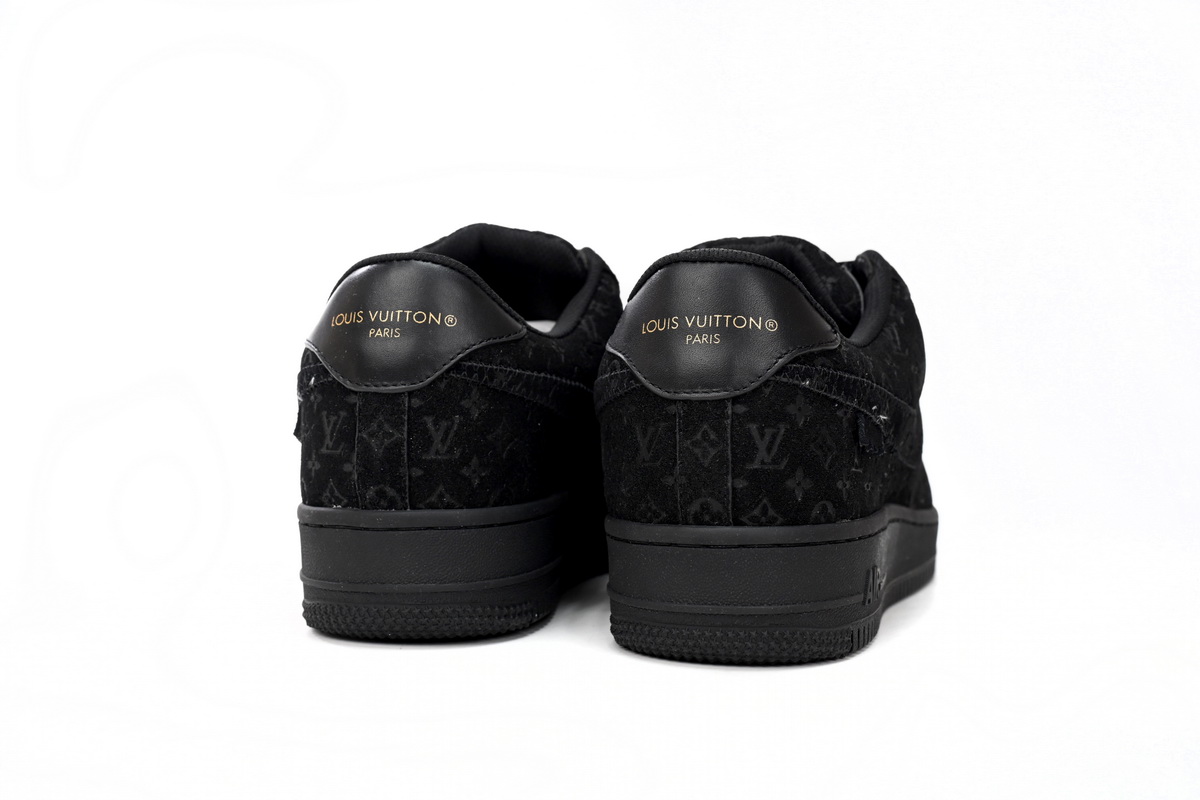 PK GOD BATCH LOUIS VUITTON x Nike Air Force 1 All Black 1A9VD7