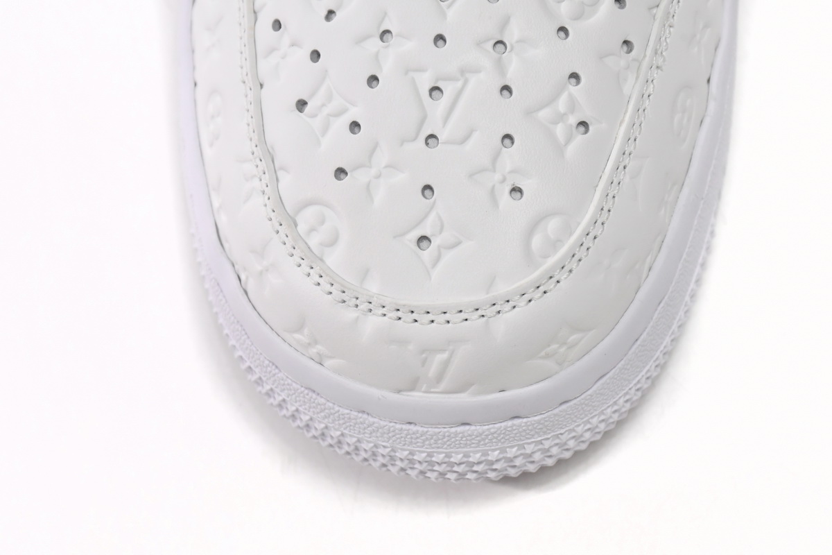 PK God Batch LOUIS VUITTON x Nike Air Force 1 Triple White LK0221