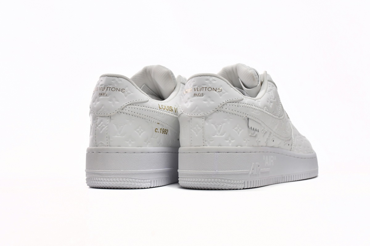 PK God Batch LOUIS VUITTON x Nike Air Force 1 Triple White LK0221