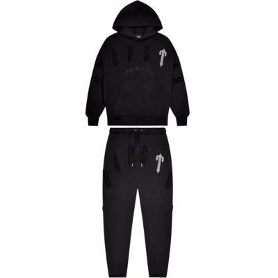 Trapstar Irongate Arch Chenille 2.0 Tracksuit Blackout 01