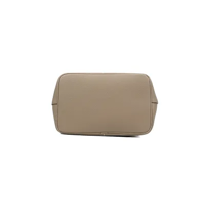 Louis Vuitton  NEONOE MM P680 02