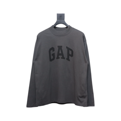YEEZY x GAP x BALENCIAGA GREY 01