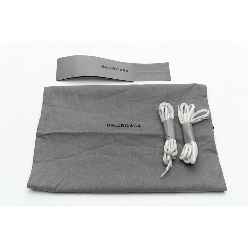 Balenciaga Track  White 542023 (No LED)