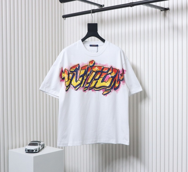 High Quality Batch Louis Vuitton Comic Cartoon Flame Letter Print Short Sleeve White