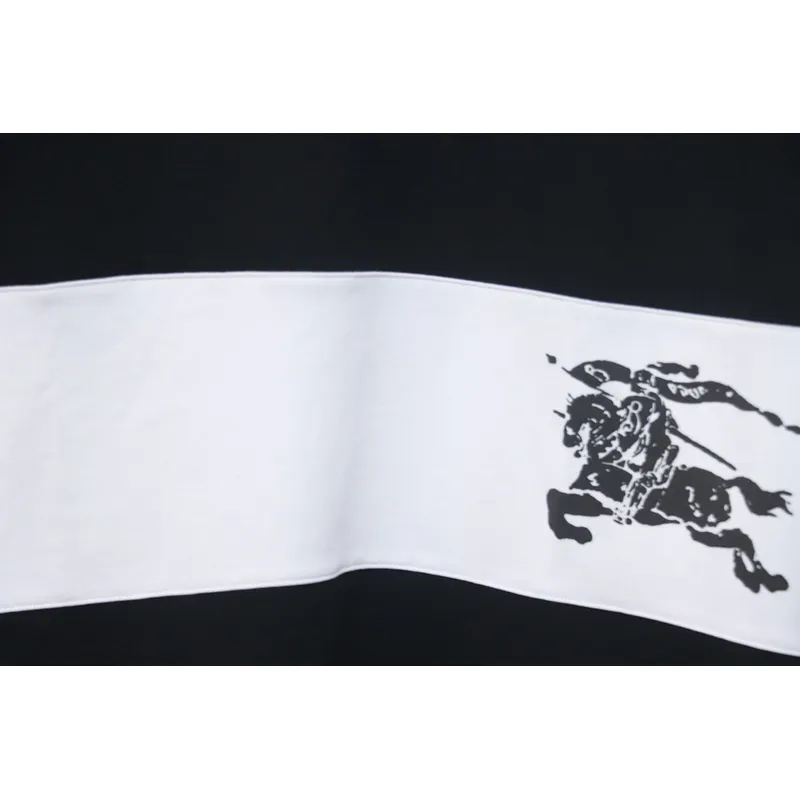 PK God Batch Burberry Black and white striped horse print short sleeves