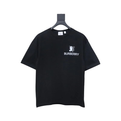 PK God Batch Burberry Spliced ​​War Horse Short Sleeve T-Shirt 01