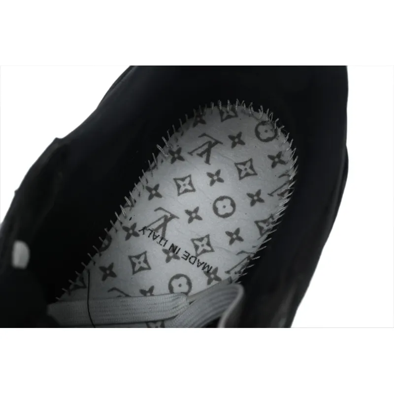PK God Batch LOUIS VUITTON Trainer All Black Embossing 1AARER