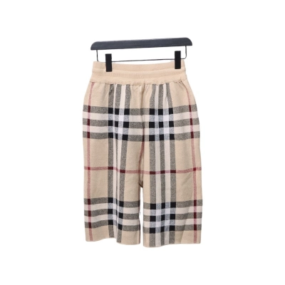 Burberry Large check knit shorts 02