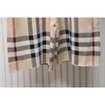Burberry Large check knit shorts