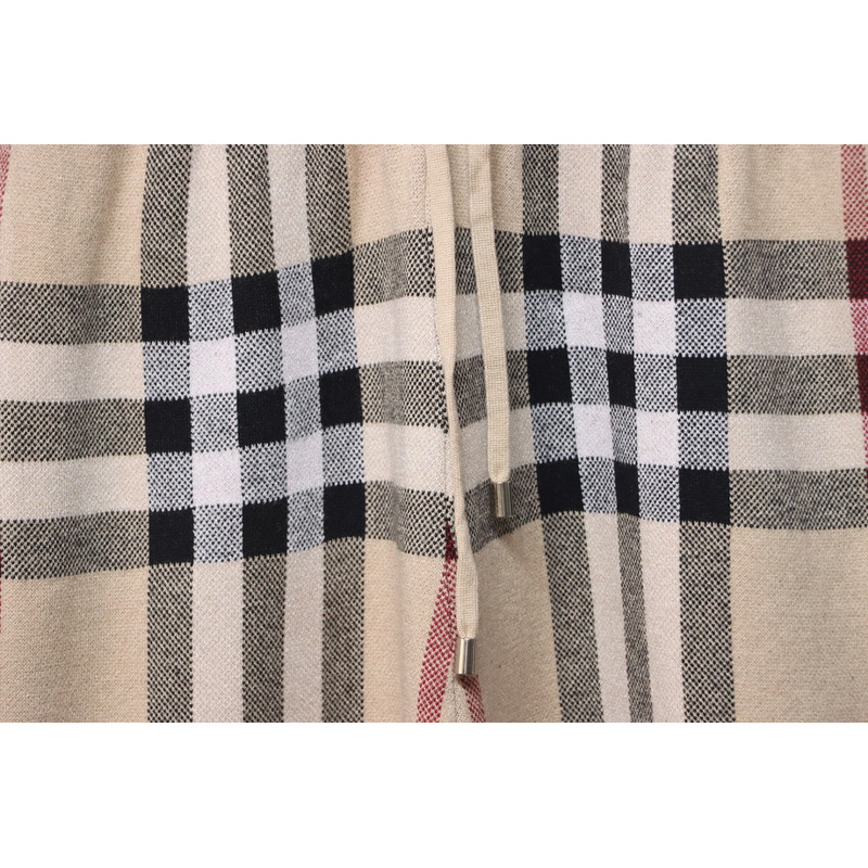 Burberry Large check knit shorts