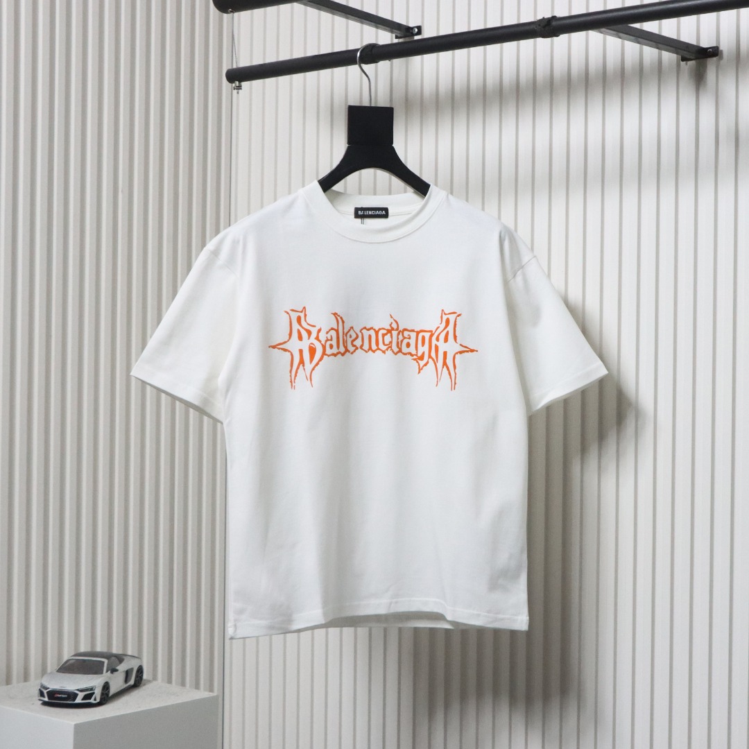 Balenciaga 25ss Sanskrit letters flocking print short sleeves white