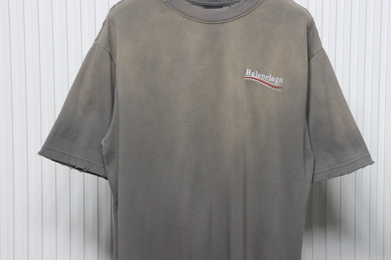 Balenciaga 25ss washed cola embroidery fried color hole short-sleeved T-shirt brown