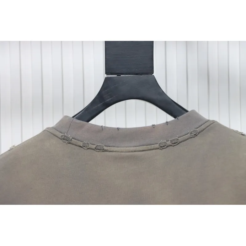Balenciaga 25ss washed cola embroidery fried color hole short-sleeved T-shirt brown