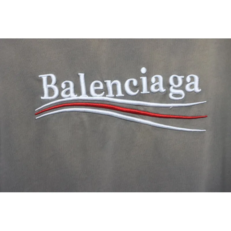Balenciaga 25ss washed cola embroidery fried color hole short-sleeved T-shirt brown