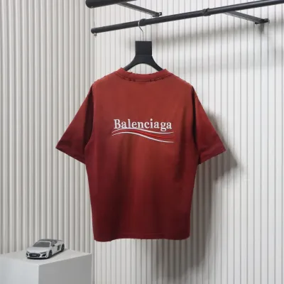 Balenciaga 25ss washed cola embroidery fried color hole short-sleeved T-shirt red 02