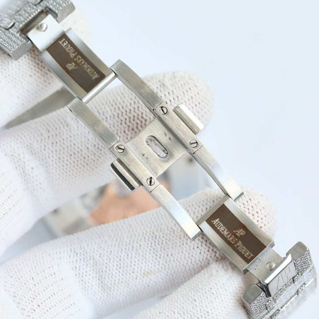 PKStockX Audemars Piguet with White Diamonds and Arabic Dial 41mm