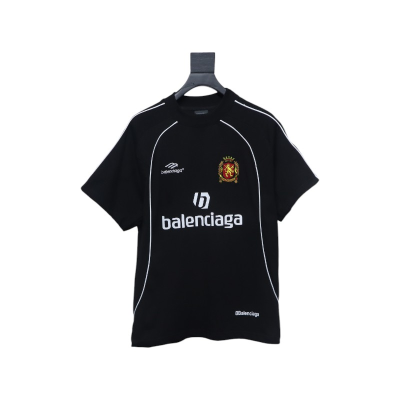 Balenciaga Lion Crest Soccer T-Shirt Black 01