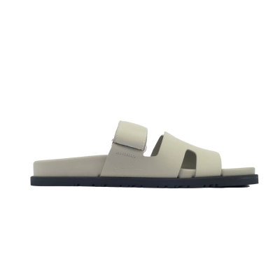 Hermes Khaki flip flops 02