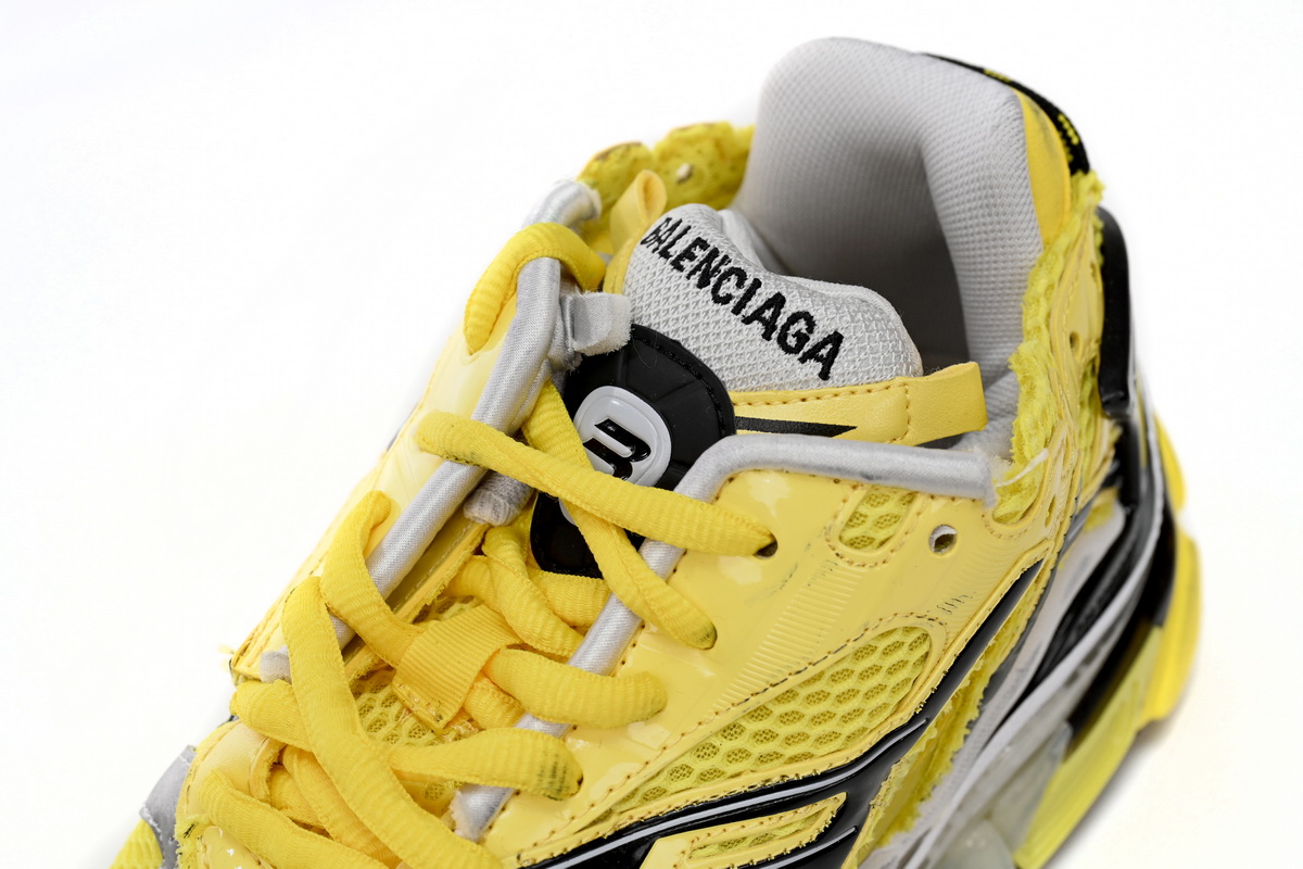 PK God Batch Balenciaga Runner Black Yellow 677402 W2RD3 0510