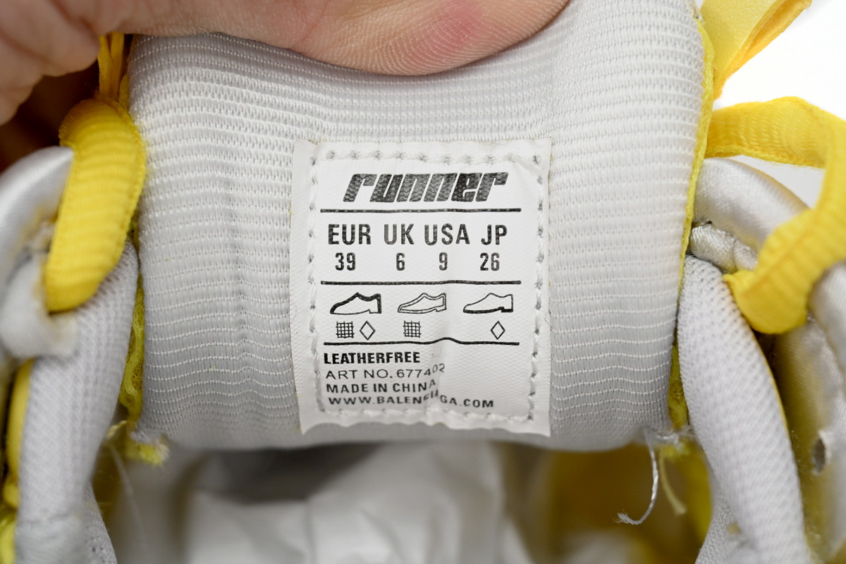 PK God Batch Balenciaga Runner Black Yellow 677402 W2RD3 0510