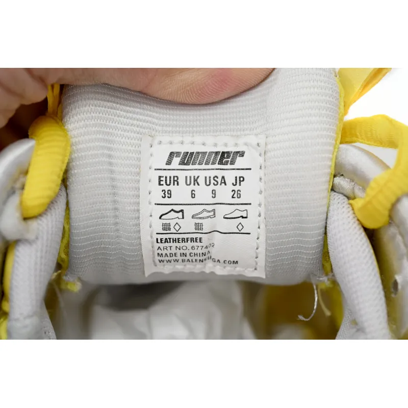 PK God Batch Balenciaga Runner Black Yellow 677402 W2RD3 0510