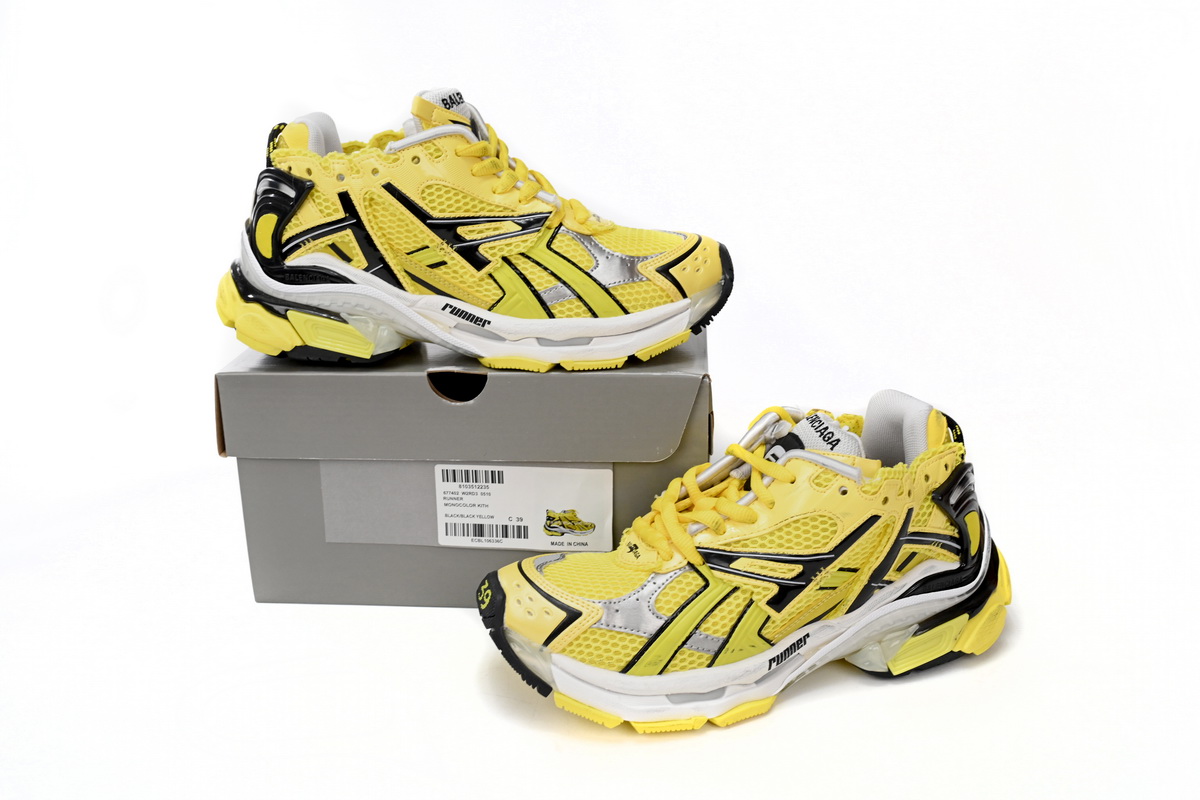 PK God Batch Balenciaga Runner Black Yellow 677402 W2RD3 0510