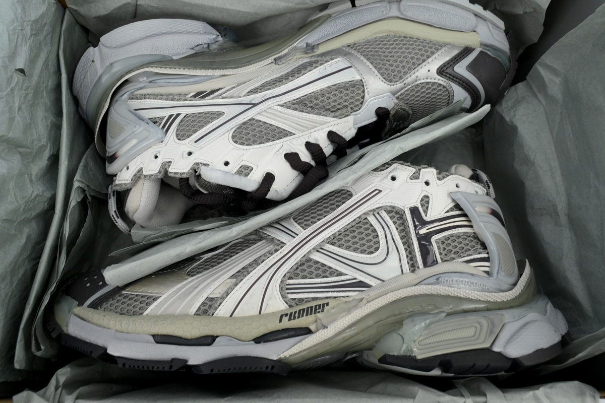 PK God Batch Balenciaga Runner Sneaker Grey 772774 W3RMU 2000