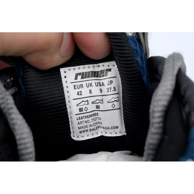PK God Batch Balenciaga Runner Sneaker 'Gradient - Beige Navy' 772774 WRUNG 2410