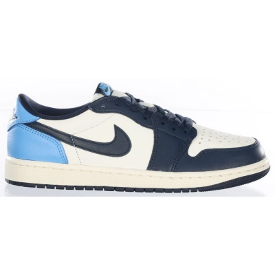 Air Jordan 1 Retro OG Low Obsidian UNC 01