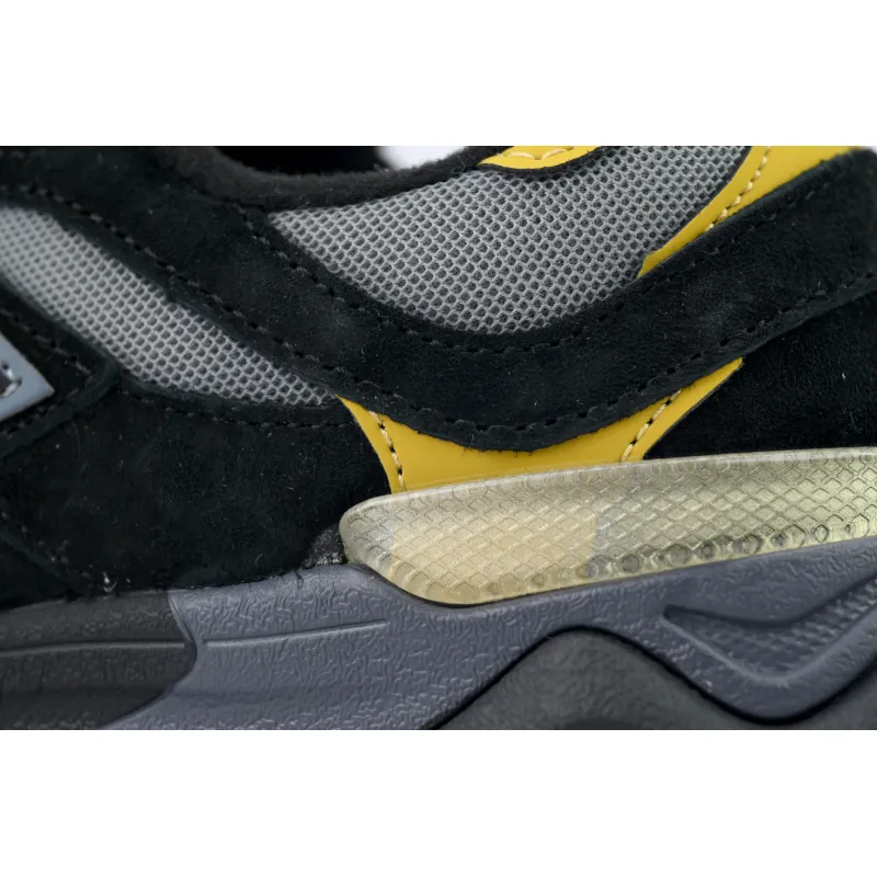 New Balance 9060 Black Yellow U9060TRZ