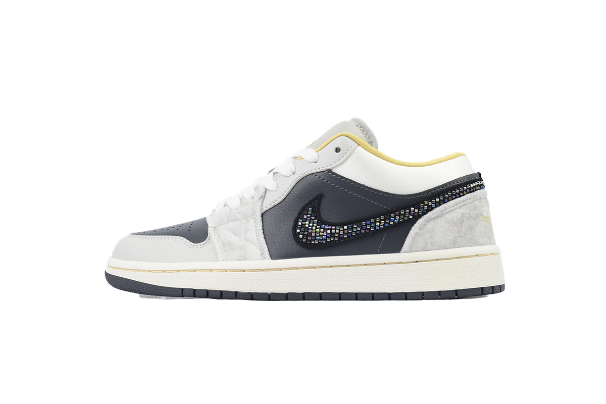 PKstockx Air Jordan 1 Low SE 'Beaded Swoosh' DV1762-001