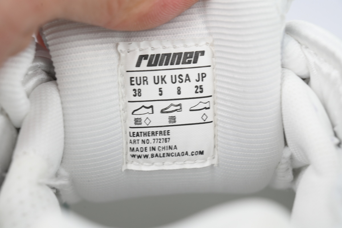 PK God Batch Balenciaga Runner Sneaker White Graffiti 772767 W3RNY 2301