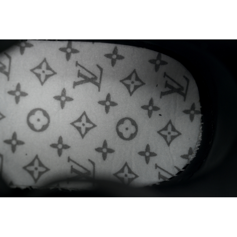 PK God Batch Louis Vuitton Black Lychee Patent Leather