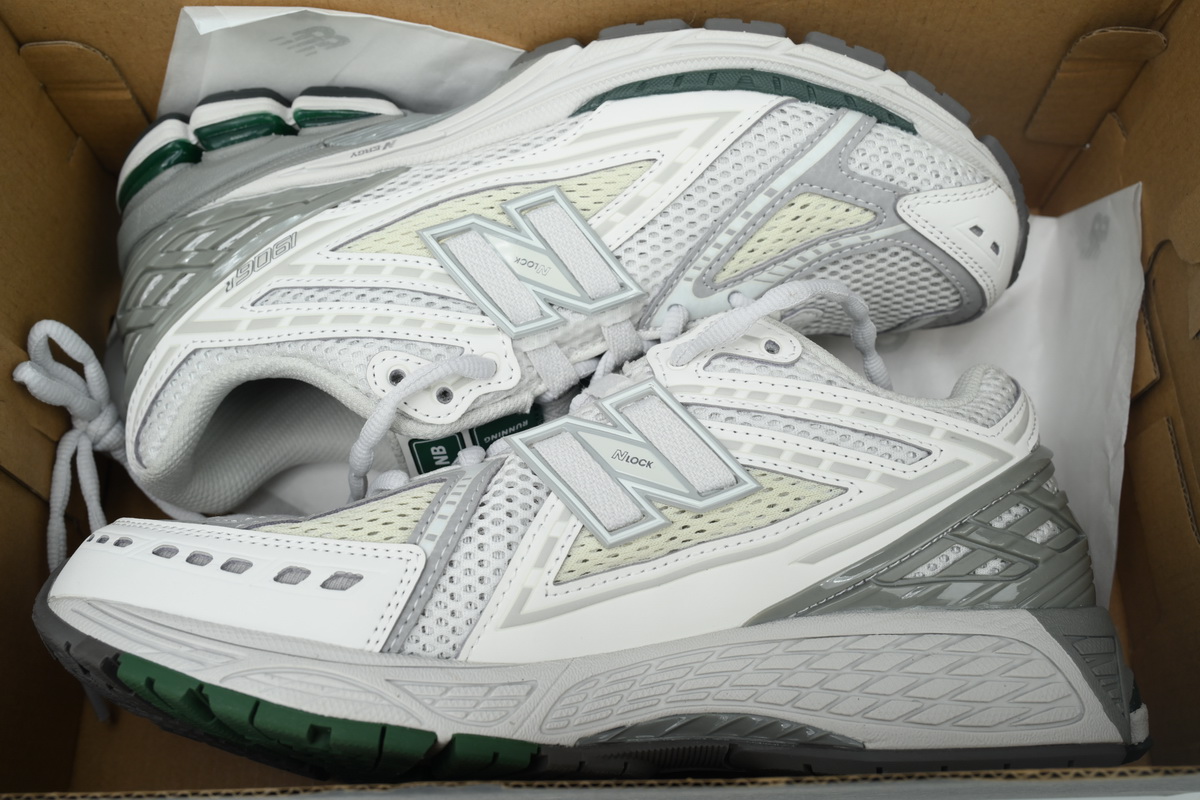 New Balance 1906R 'China Smu' M1906RGP