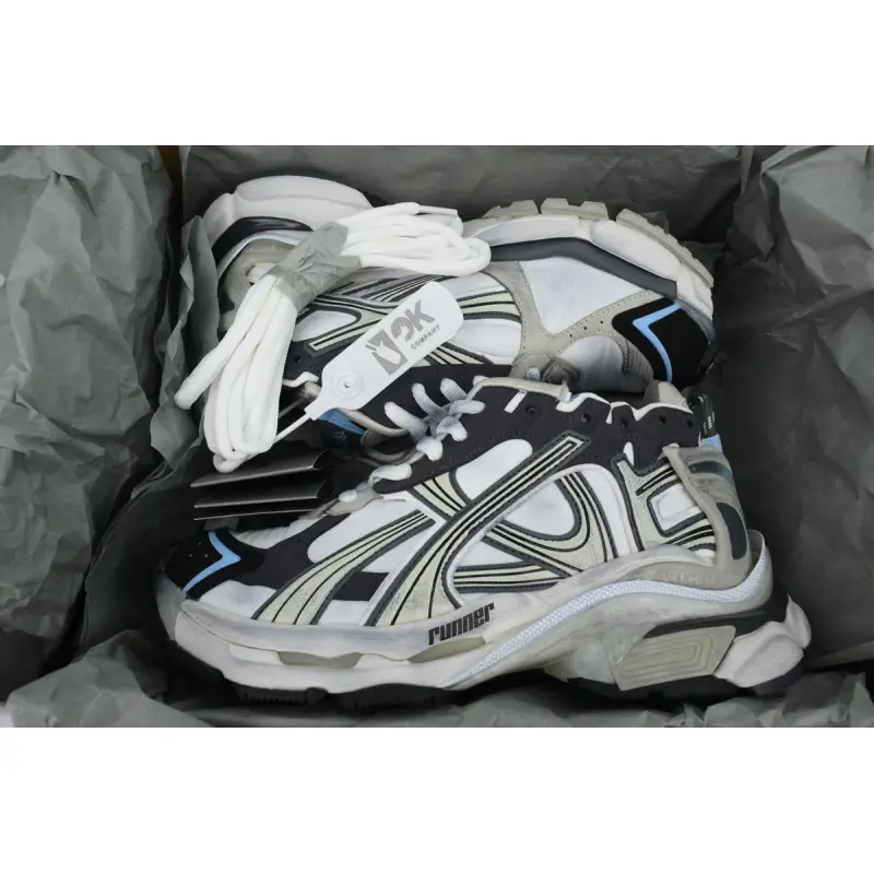 PK God Batch Balenciaga Runner Sneaker Lan Bai Hei 772767 W3RNY 0623