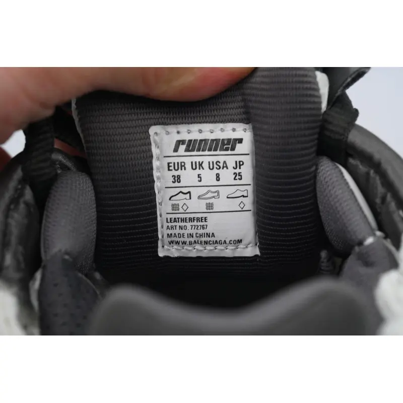 PK God Batch Balenciaga Runner Sneaker White Gray Black 772767 W3RNY 0509