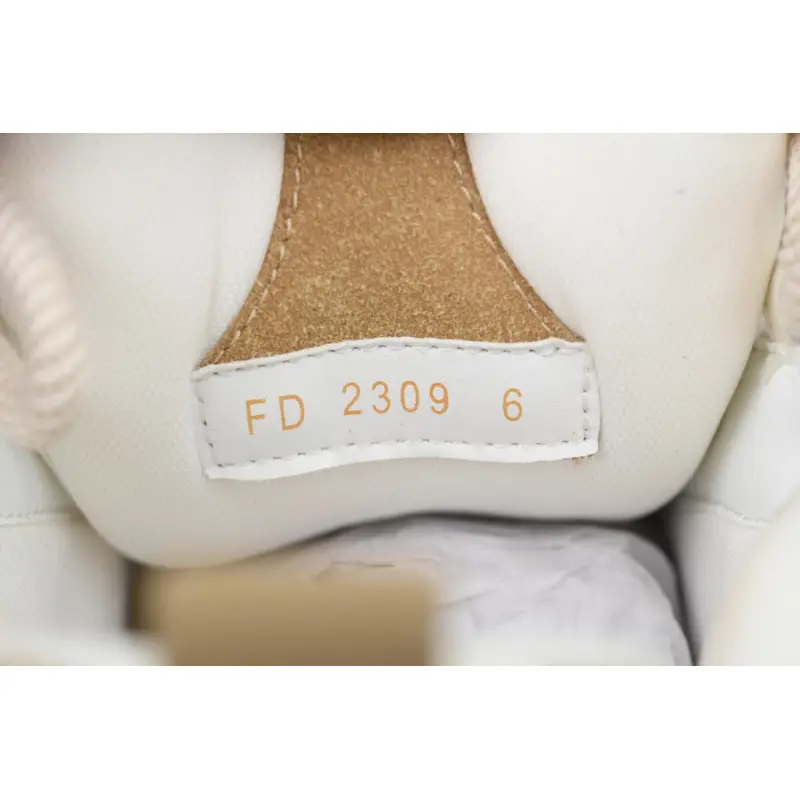 PK God Batch Louis Vuitton Skate Horse Hair Apricot Diamond