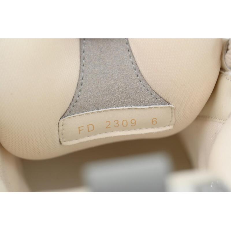 PK God Batch Louis Vuitton Skate Horse Hair Gray White Diamond