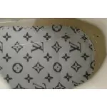 PK God Batch Louis Vuitton Skate Horse Hair Gray White Diamond