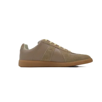Maison Margiela Brown 02