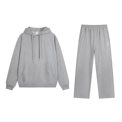 Alo Yoga Accolade Grey Tracksuit 01