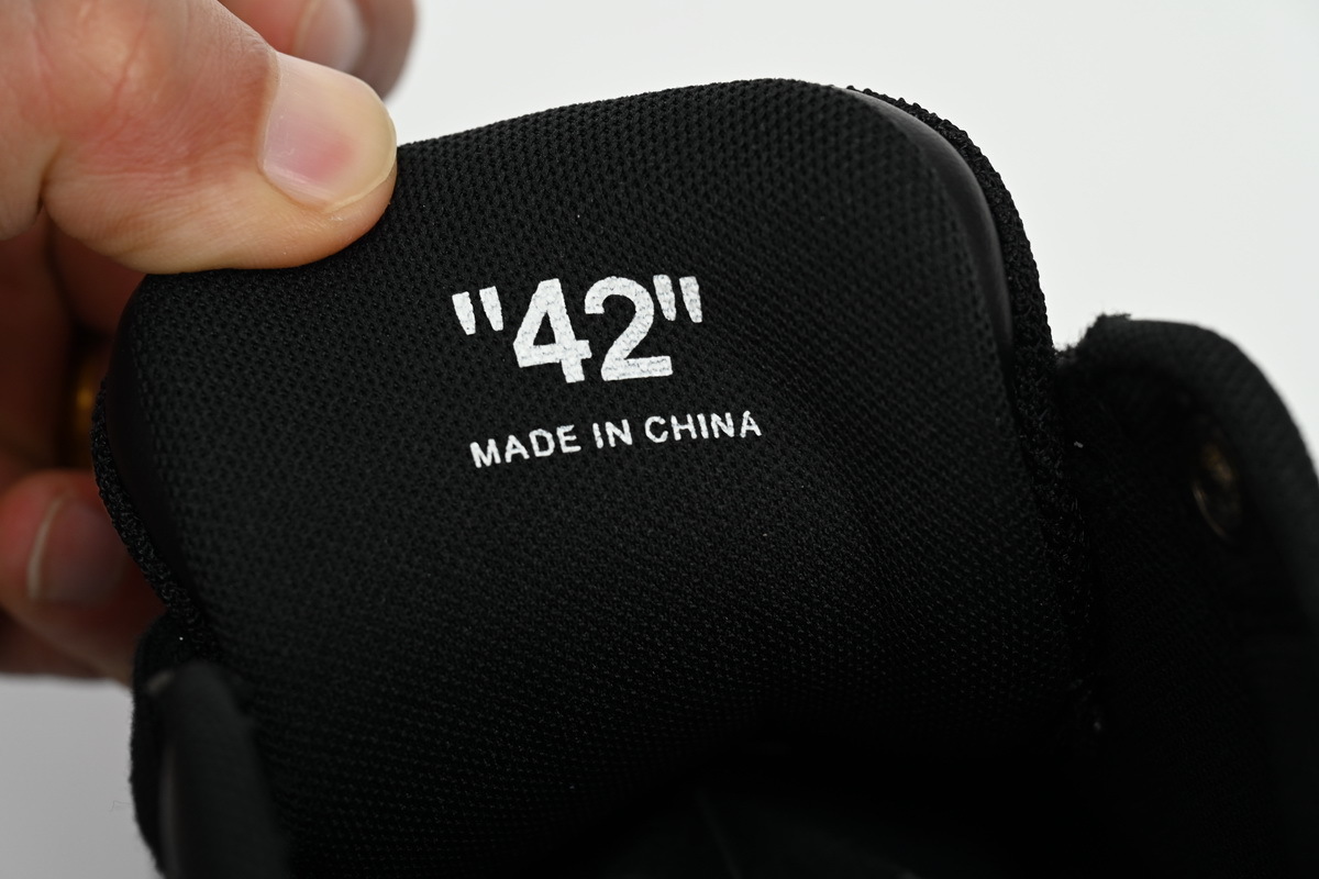 PK God Batch OFF-WHITE Out Of Black Skin And White Tail OMIA18 9C99LEA00 41001