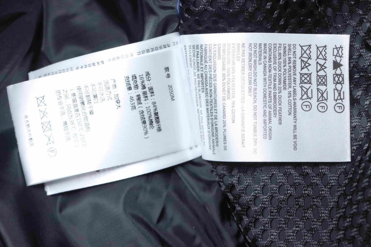  Canada Goose   Short blue down jacket