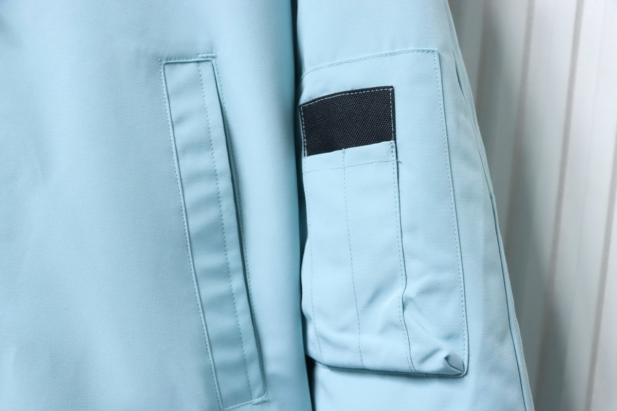  Canada Goose   Sky blue short down jacket