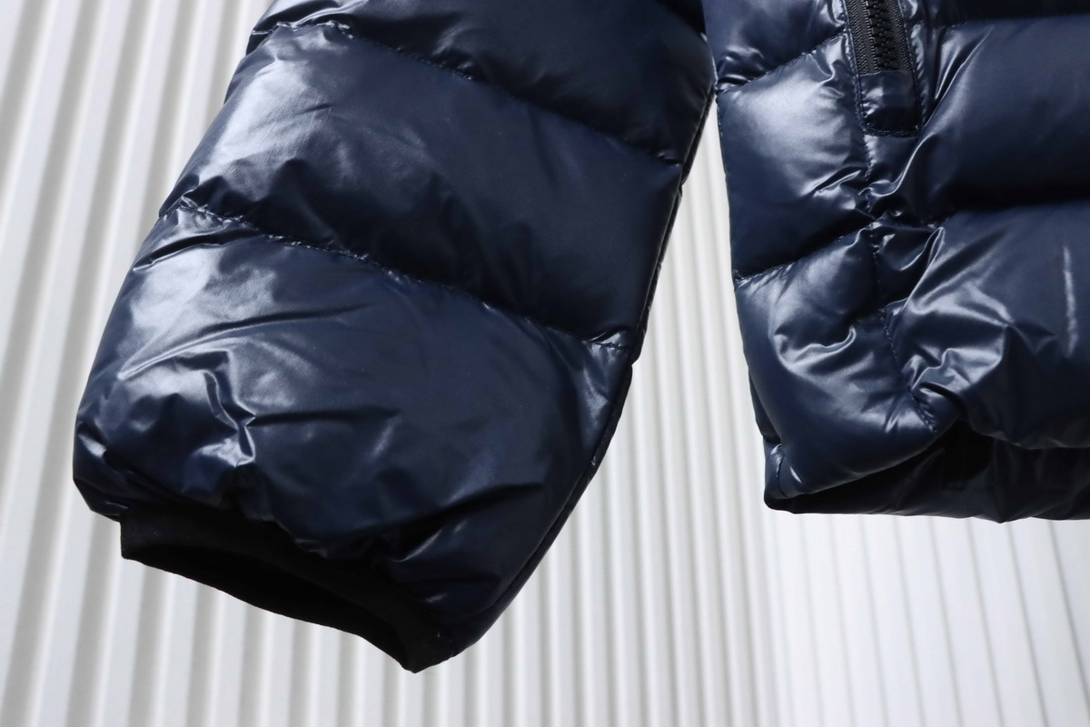  Canada Goose  Puff Plaid Down Jacket Dark Blue