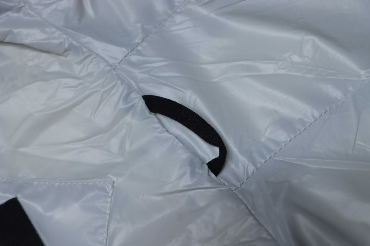  Canada Goose  Puff Plaid Down Jacket White