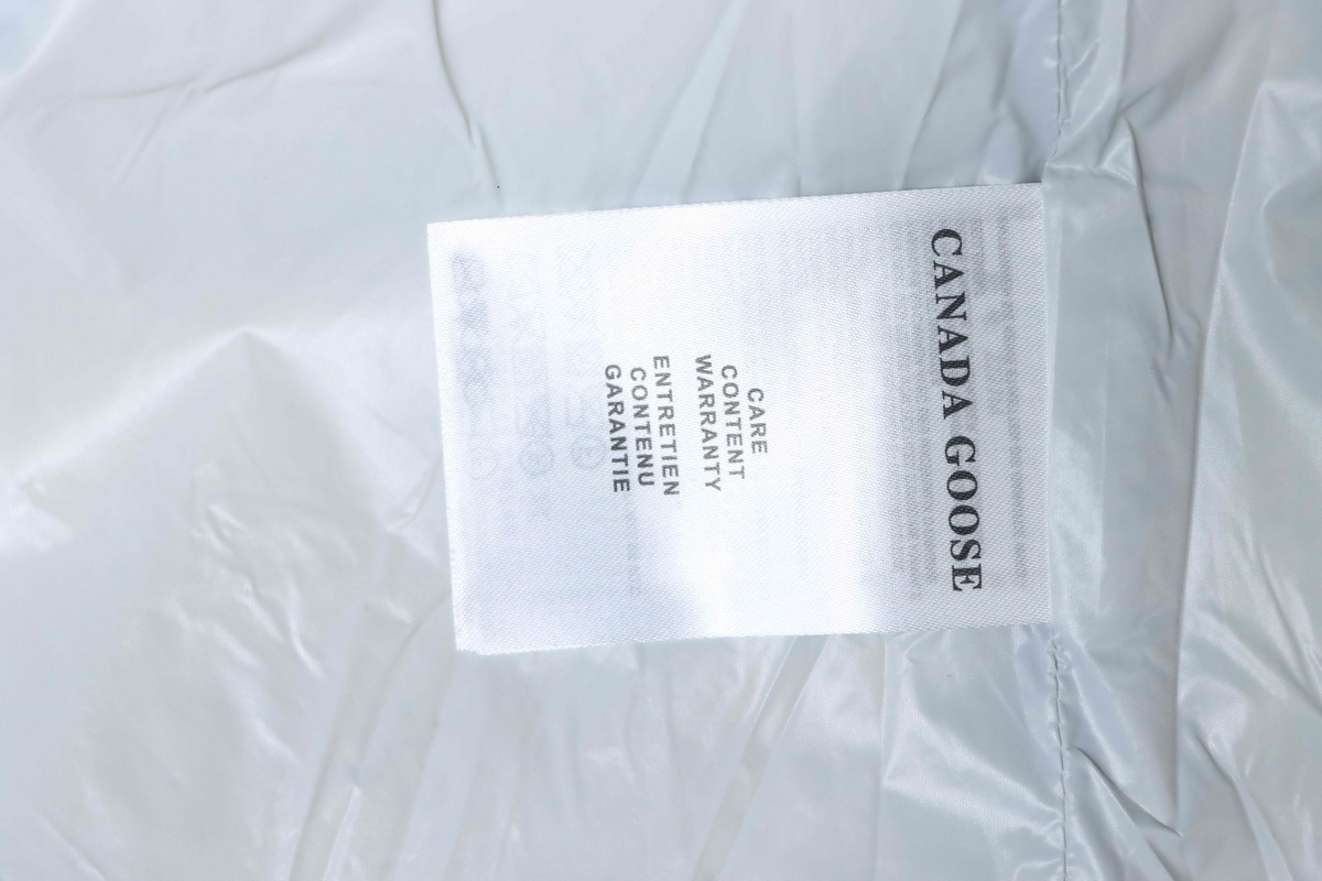  Canada Goose  Puff Plaid Down Jacket White