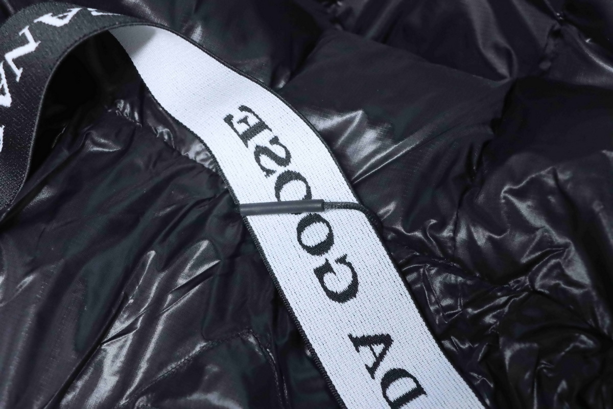 Canada Goose  Puff Plaid Down Jacket Black