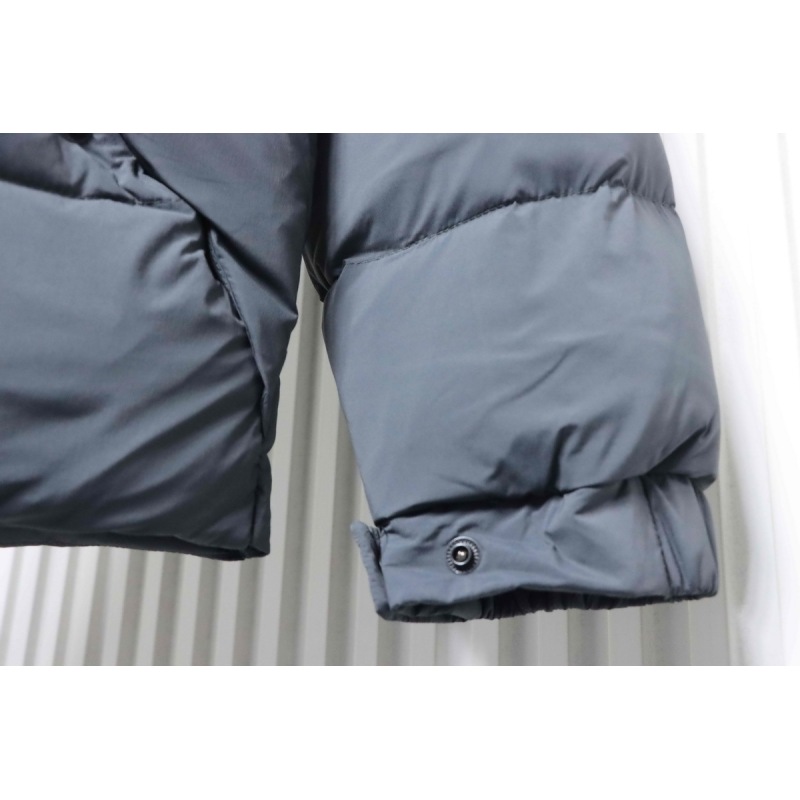 MONCLER Madeira Short Down Jacket Grey 